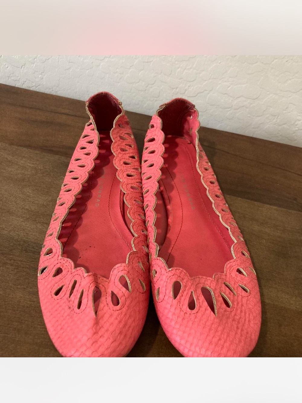 LC Lauren Conrad Coral Pink Scalloped Ballet Flats
